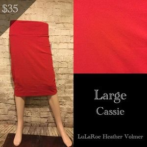 LuLaRoe Cassie Skirt Large - LOWEST I CAN GO!